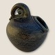 Moster Olga - 
Antik og Design 
presents: 
Retro 
ceramics
Vase 
Green glaze
*DKK 250