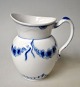 Pegasus – Kunst 
- Antik - 
Design 
presents: 
Bing & 
Grøndahl cream 
jug, empire, 
no.2, 20th 
century 
Copenhagen, ...