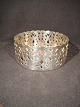 Wine hill. Silverplate. Diameter: 10.8 cm, Height: 4.5 cm Beautiful and well maintained. ...
