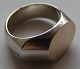 Hans Hansen Modern Sterling Silver Ring. Measures 1,9cm and is in good condition.