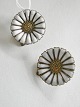 Georg Jensen
Marguerite
Sterling silver
- Ear clip -
dia ...