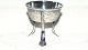 Tea strainer
holder in
Silver 1918