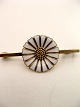 Margurite
brooch