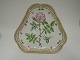 Royal
Copenhagen
Flora Danica
Cake Stand
# 3511