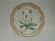Royal
Copenhagen
Flora Danica
round dish
# 3526