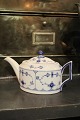 Rare, oval
Teapot in
Fluted
porcelain from
"Royal ... Rare, oval
Teapot in
Fluted
porcelain from
"Royal ...