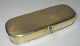 Dutch snuff box
in brass, 18th
century. Dutch snuff box
in brass, 18th
century.