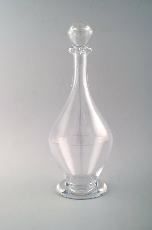 Swedish art glass Art Deco decanter with stopper, 1940 / 50s.
