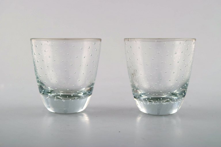 Tapio Wirkkala for Iittala. Finland 1960s.
2 vodka glass in clear art glass.