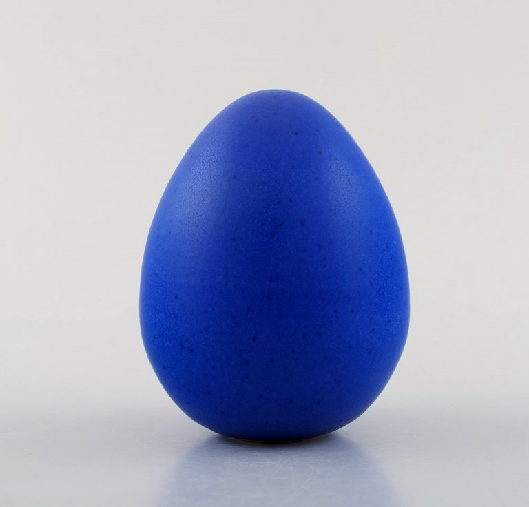 Unika æggeformet keramikvase af Per Liljegren.
