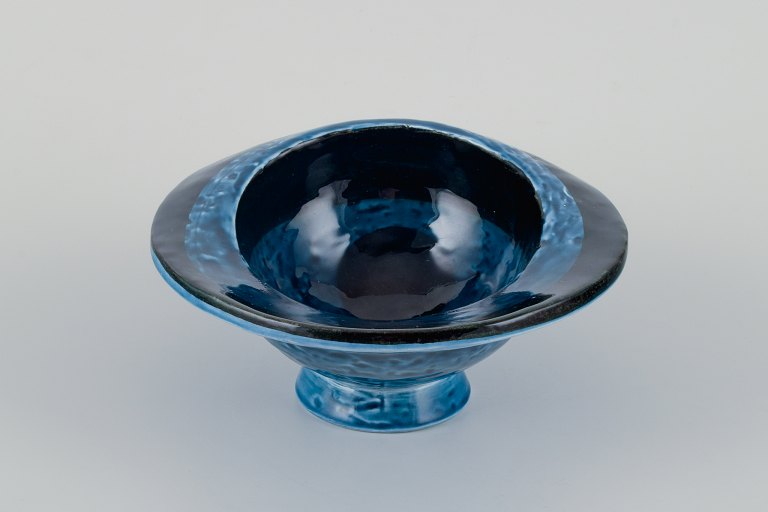 Vilhelm Bjerke-Petersen for Rörstrand, ceramic bowl with abstract design.