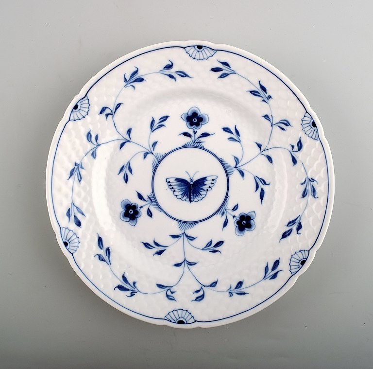 Butterfly Bing & Grondahl porcelain. B & G Butterfly, 5 lunch plates no. 26.