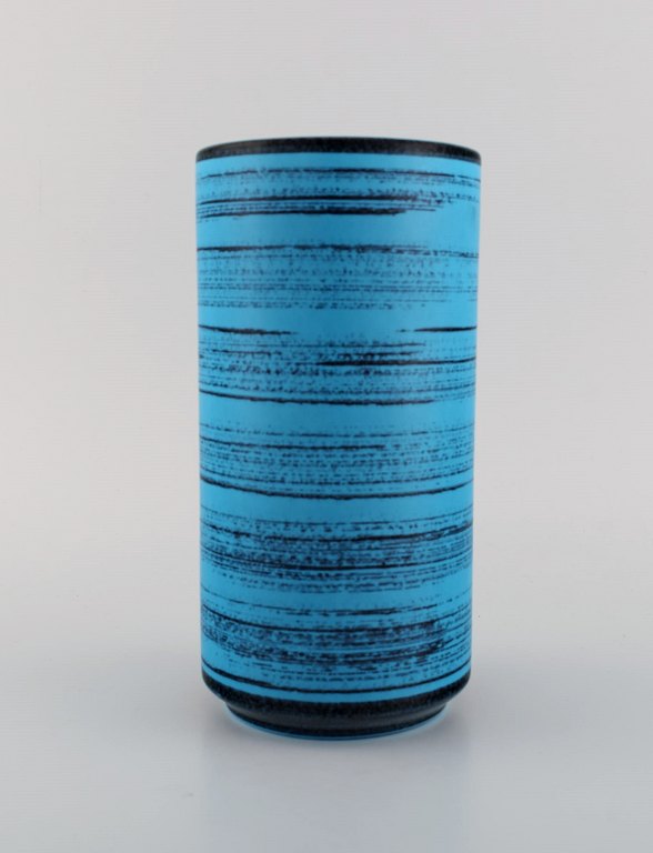 Knabstrup keramikvase med glasur i blå nuancer. 1960