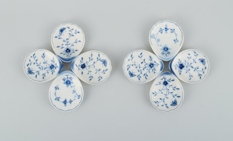Bing & Grondahl, butterfly and blue fluted.
A set of eight small bowls.