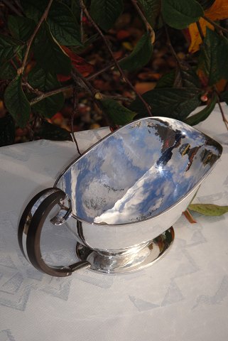 Sauce jug silver, Sold