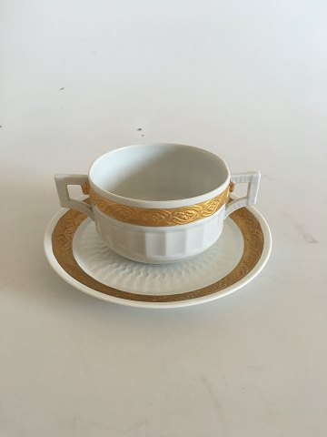 Royal Copenhagen Gold Fan Bouillon Cup No 11565