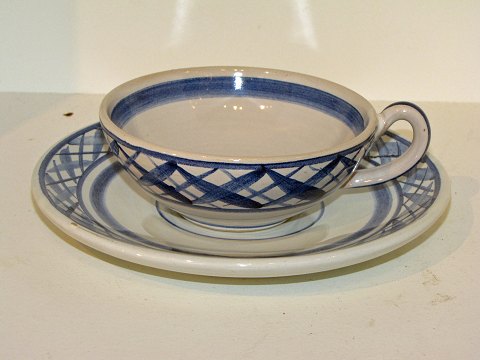 Lars SybergBlue tea cup