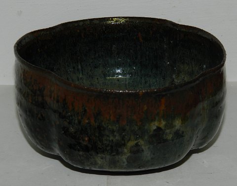 Bowl in ceramics by Gutte Eriksen