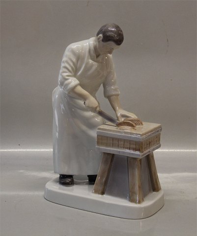 B&G figur
B&G 2433 Slagter 25,5 cm