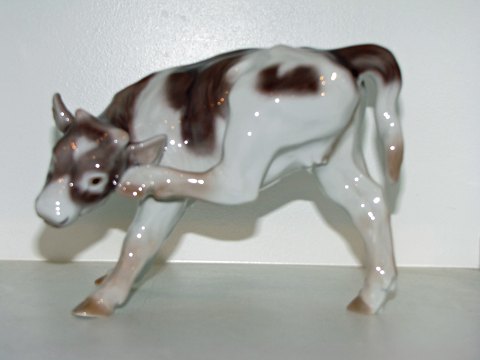 Bing & Grondahl figurine
Calf