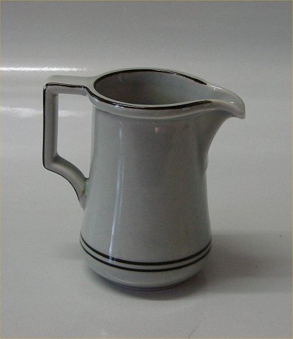 WorldAntique.net - 303 Creamer 3.25" 1.5 / oz * B&G Columbia Stoneware tableware