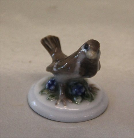 Royal Copenhagen figurine 
2208 RC Sparrow on base O. Jensen 1921 4 cm