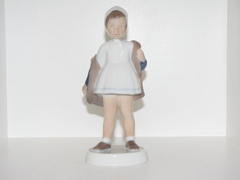 Bing & Grondahl figurine
Girl taking blue coat off