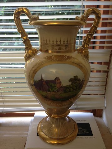 Bing & Grondahl Large Unique ornamental vase from 1860-1880