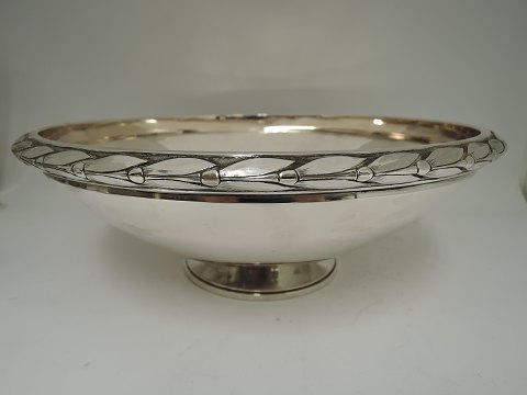 Bowl 
Dragsted- 
Silver (830)