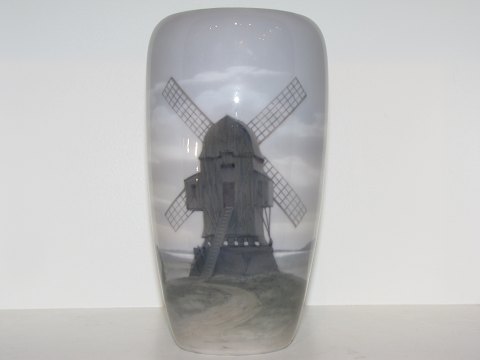 Royal Copenhagen
Unika vase med vindmølle fra 1898-1923