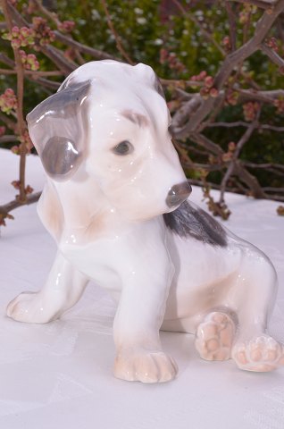 Bing & Grondahl Figurine 2027 dog