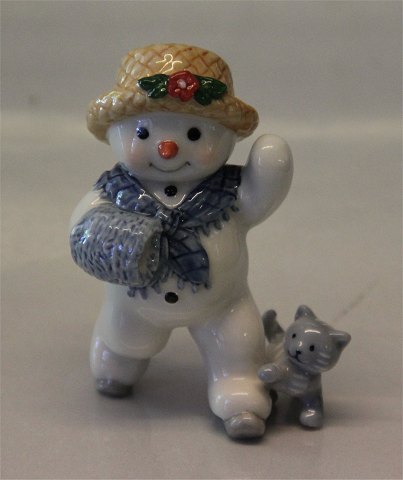 Royal Copenhagen figurine 0316 RC Winther series, Snowman, Mother Sophie 9 cm 
(1249316) Henny Iversen 2006