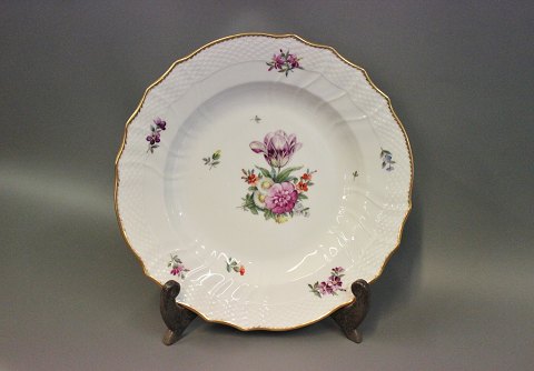 Royal Copenhagen  saxon flower. Dinner plate. 
5000m2 showroom.