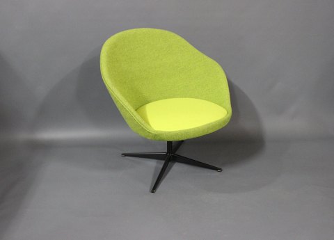 Armchair - Lime green - Hallingdal wool - Aluminum frame - Minimalist design