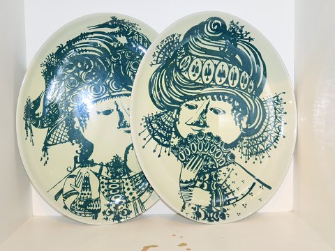 Bjørn Wiinblad
Store grønne platter med to kvinder med spejlvendt motiv