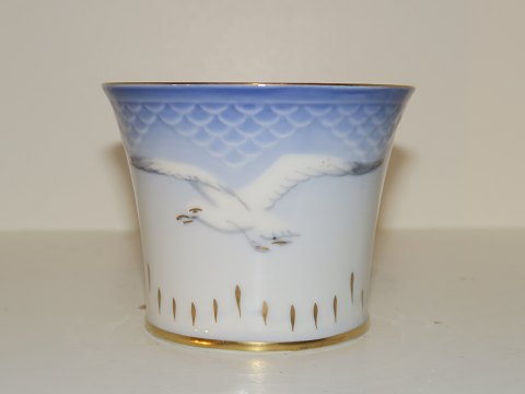 Seagull with gold edge
Beaker