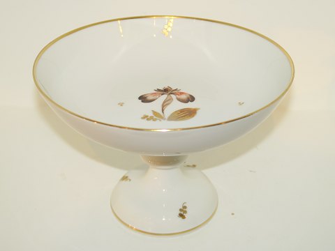 Brown Iris
Cake stand