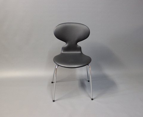 "Myren", model 3101, by Arne Jacobsen and Fritz Hansen.
5000m2 showroom.