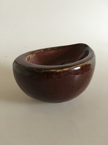 Bing & Grondahl Stoneware Bowl in Sang de Boeuf Glace.