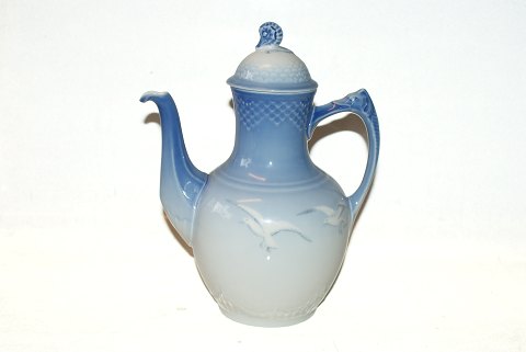 Bing & Grondahl Seagull without Gold Edge, mocha pot / Small Coffee Pot
Dek. No. 91B
Height 22 cm.