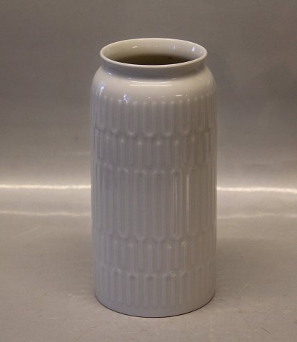 Royal Copenhagen 4118 RC White Relief Vase 18 cm Thorkild Olsen TO
