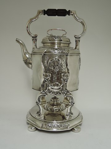 Rosenborg
Silver (830)
tea makers
