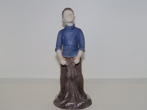 Bing & Grondahl figurine
Boy with fish and net