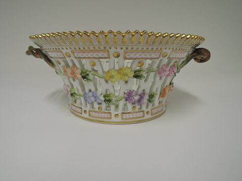 Royal Copenhagen
 flora Danica
 Fruit basket # 3532