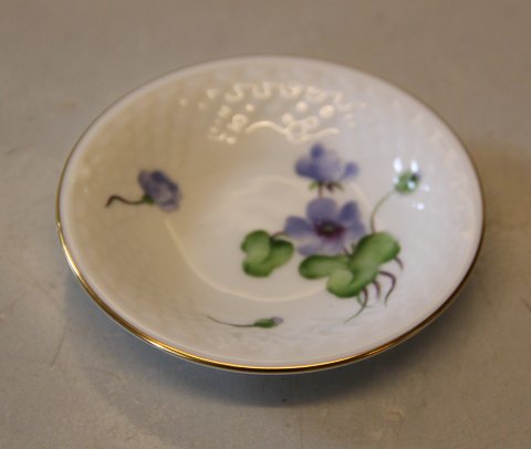 B&G Blue Anemone  white porcelain 030 Butter pad 10 cm (332)
