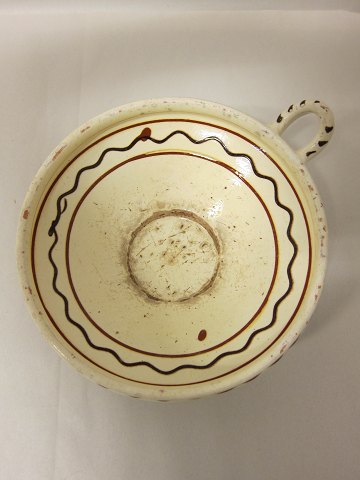 Basin with an ear, pottery
About 1850