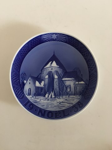 Royal Copenhagen French Christmas Plate Noël 1938