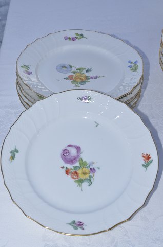 Royal Copenhagen  Leight Saxon Flower Plate 1623