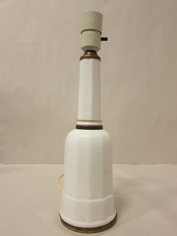 Table lamp
So called "Heiberglamp"
H: 36cm incl. the holder D: 11cm