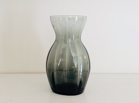 Hyacinth glass
Kastrup glass
smoked
*250kr